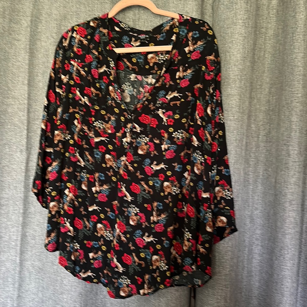 Torrid shirt, Size 2